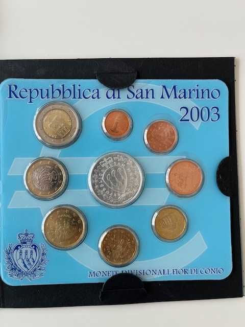 conjunto com 21 set de moedas de euro