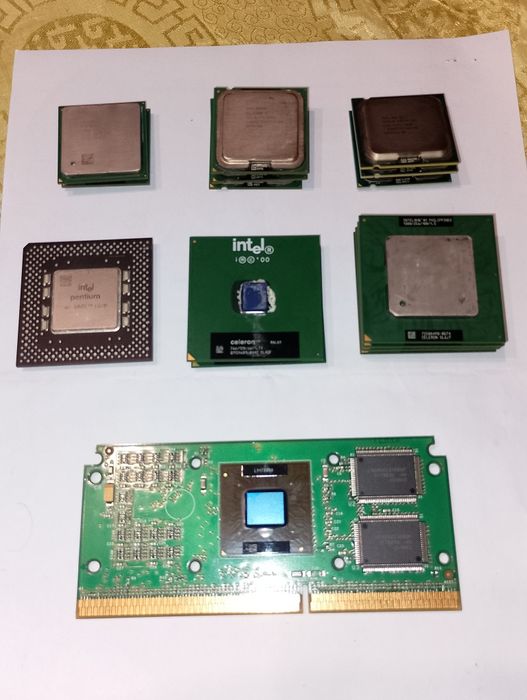 Оперативная память  SDRAM PC133 - 256 MB.