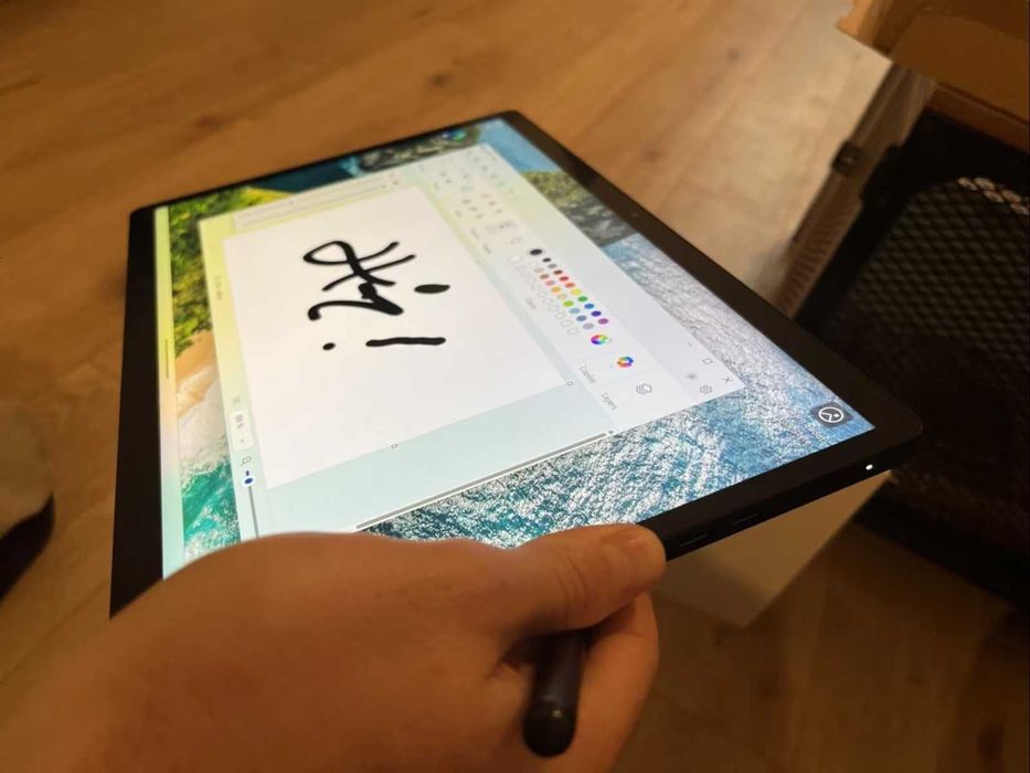 Minisforum V3 SE Windows tablet jak nowy. Ryzen 7735u, 16gb, 1tb ssd