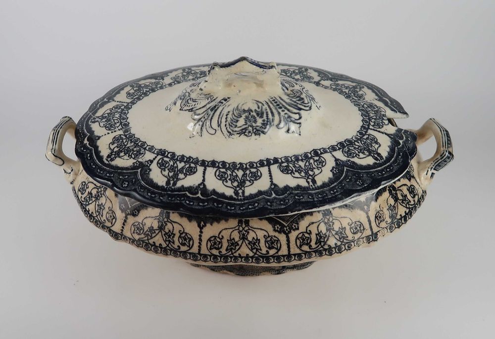 Terrina com Travessa Sacavém - Rio (ref 1)