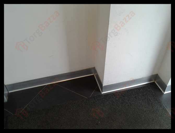 Алюмінієвий плінтус накладний 40, 60, 80, 100 мм Доставка по Україні