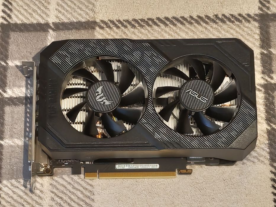 Nvidia GeForce GTX 1650 Asus tuf