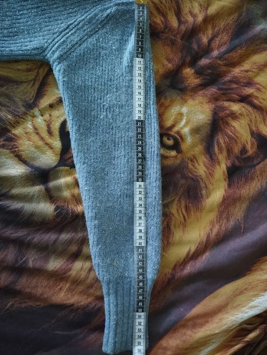 Свитер женский. Новый.