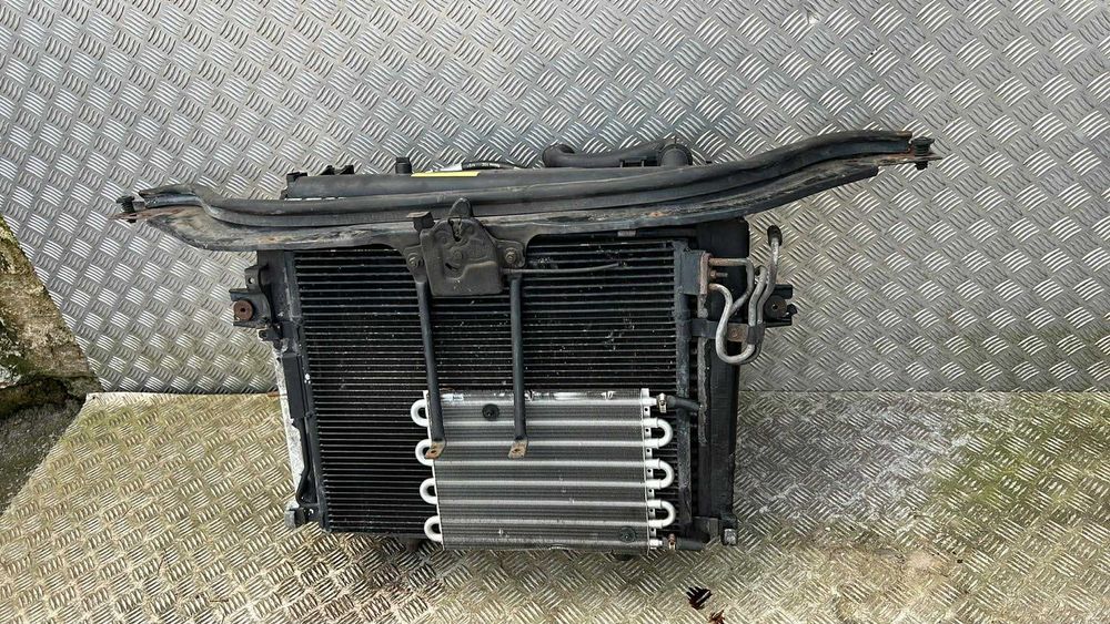 Pas Przedni Kompletny Chłodnice Wentylator  Grand Cherokee WJ 4.7 V8