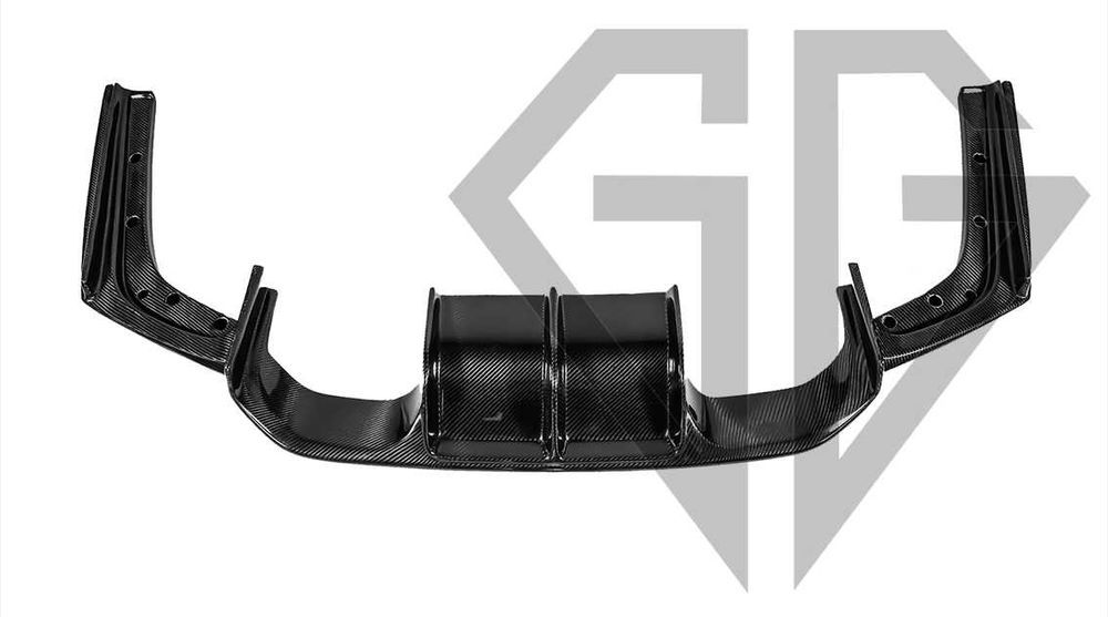 диффузор заднего бампера BMW F80 M3 F82 M4 карбон накладка V Style