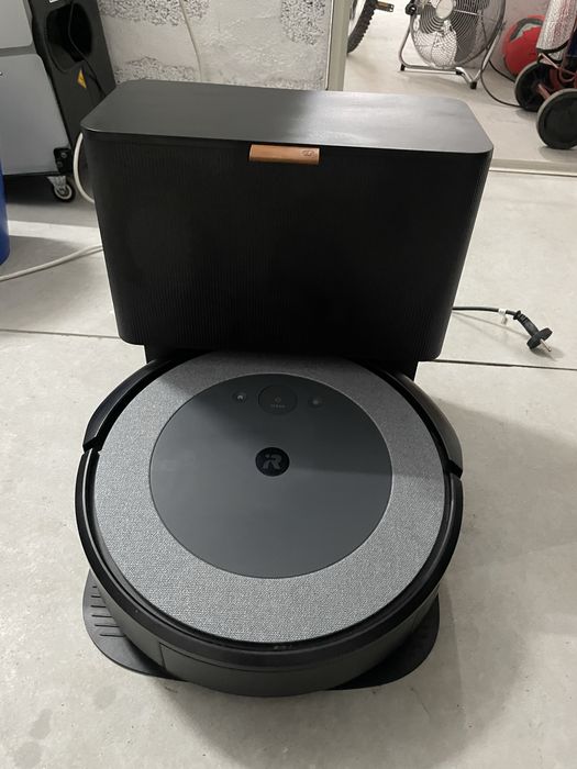 iRobot Roomba Combo i5 (Aspira e Lava) + Extras Novos | Apenas em Mãos