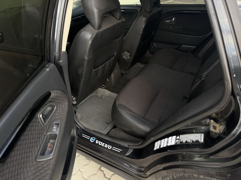 Volvo v40 2001р 1.6 газ/бензин