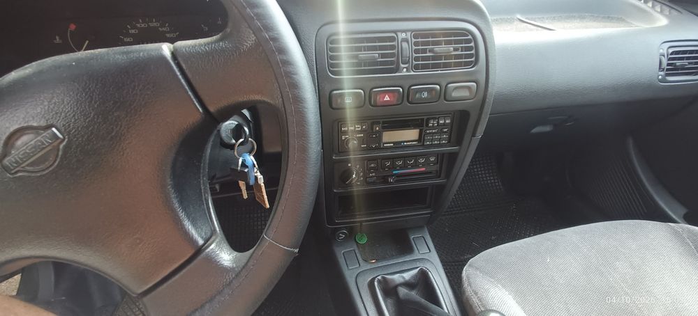 Nissan Primera 16 válvulas foto 4