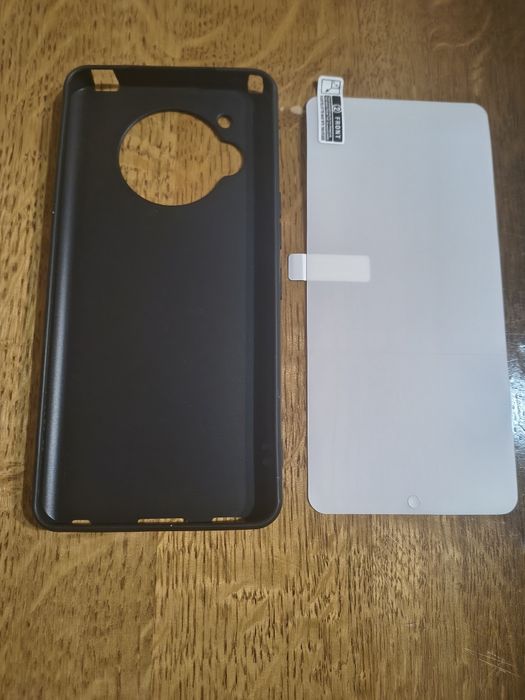 Sharp AQVOS r7 чохол і плівка.