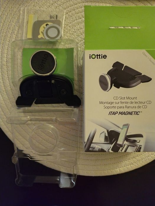 Samochodowy magnetyczny uchwyt telefonu