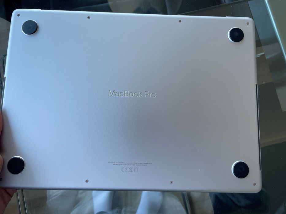 Macbook Pro M4 14'  512G 16 RAM como nova