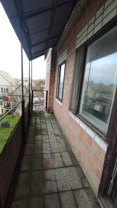 Добротный  большой дом Верхнеднепровс