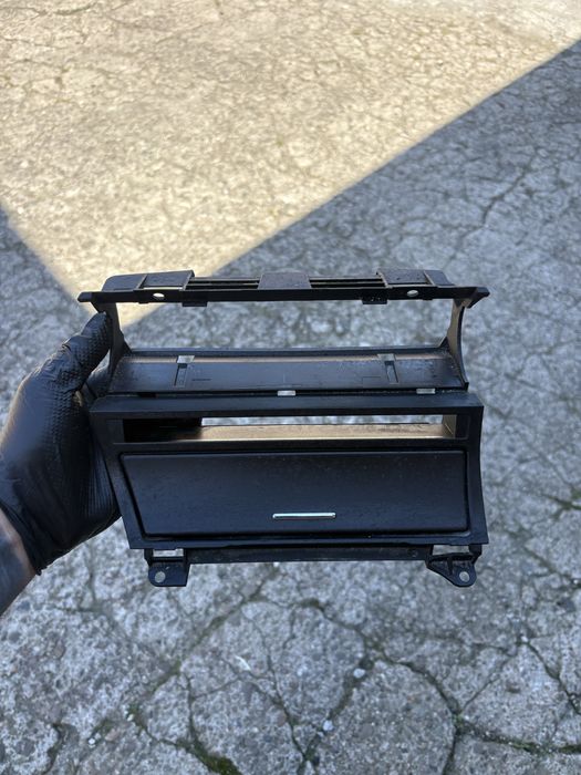 Stelaż popielniczka ramka bmw e46