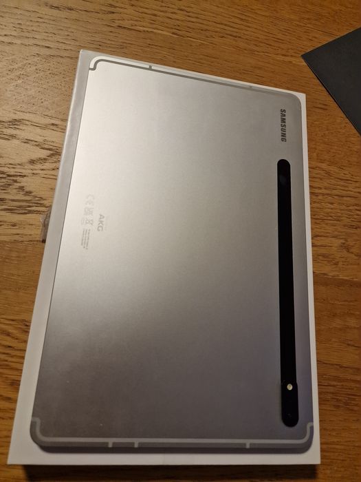 Tablet Samsung Tab S8 + Etui z klawiaturą