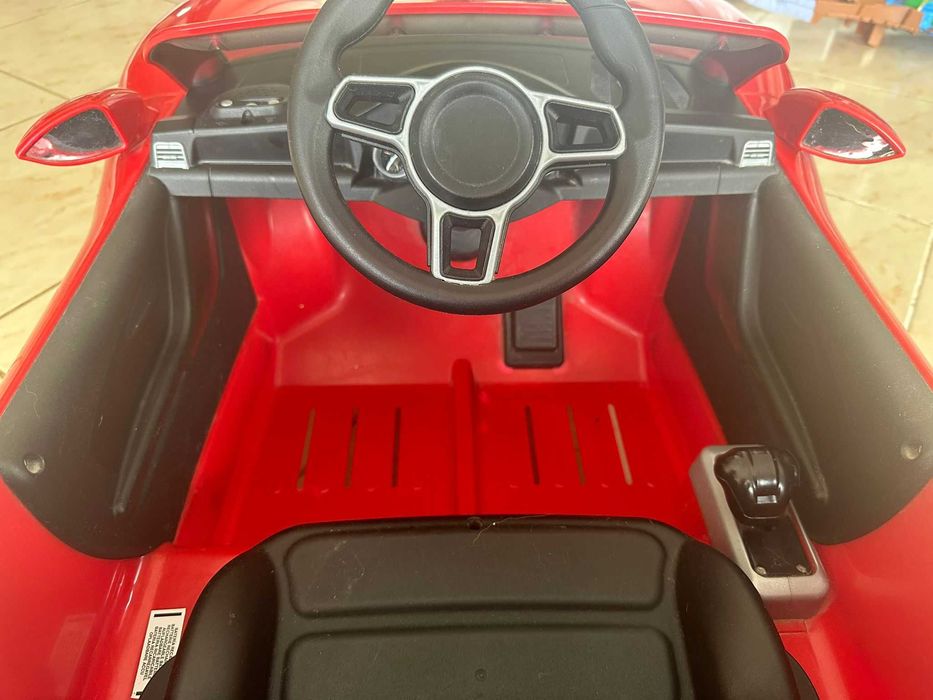 carro de criança PORSCHE 911 TURBO S  - com bateria nova (em garantia)
