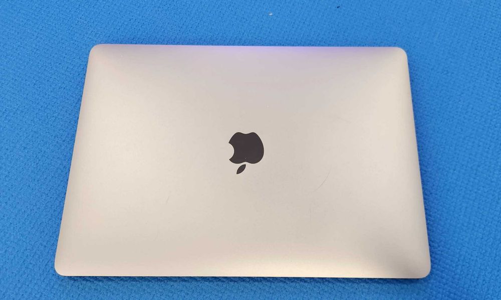 MacBook Pro 13" 2017 | Intel Core i5 2.3GHz | 16GB RAM | 128GB SSD