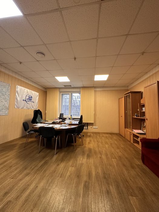 Офіси та складські приміщення Дніпровська