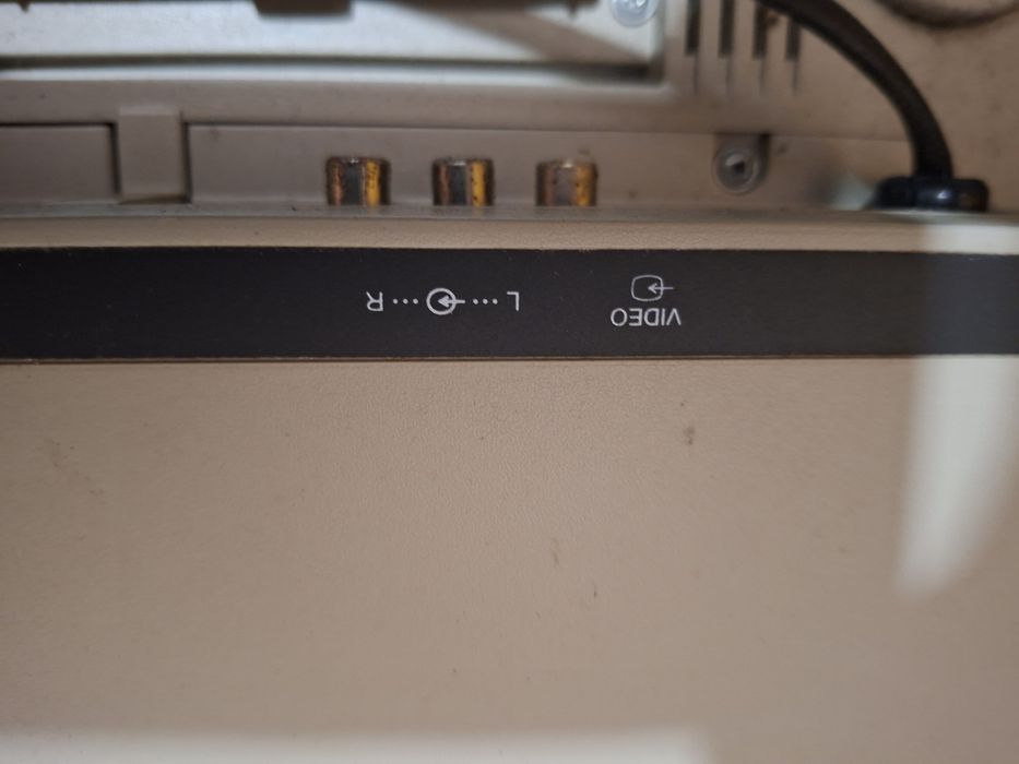 Old TV that works64752310647169122