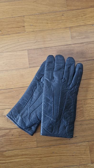 Luvas em Pele pretas
