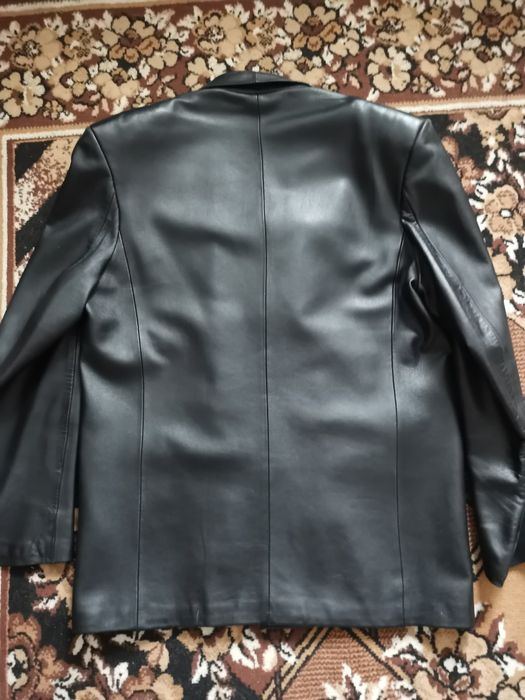 Шкіряний піджак в гарному стані