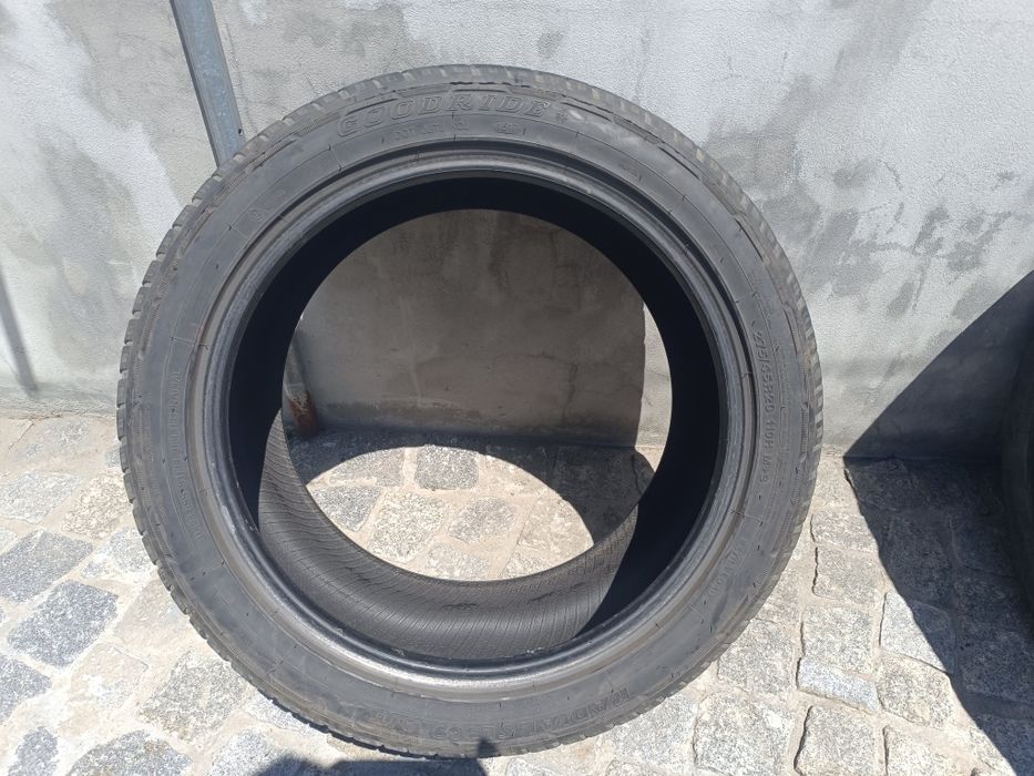 Vendo 4 pneus 275/45/20