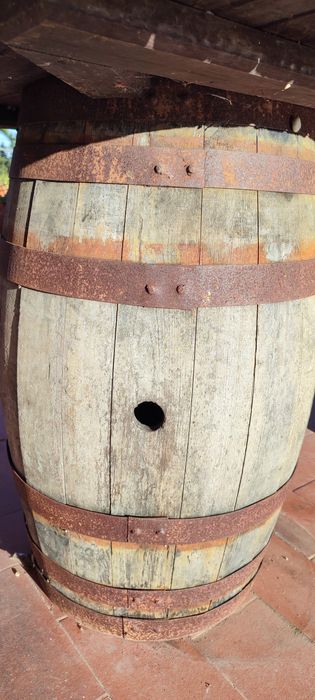 Barricas de madeira