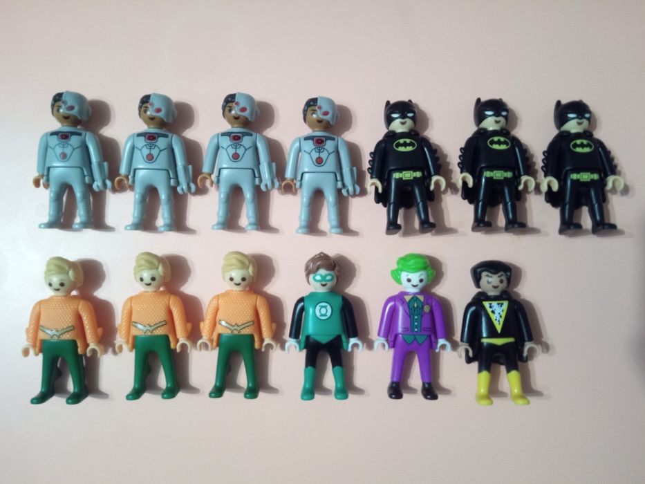 Іграшки kinder DC playmobil