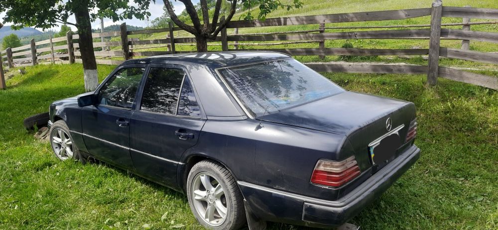 Mersedes-Benz rest W 124 1995 рік! Газ Бензин 2.0