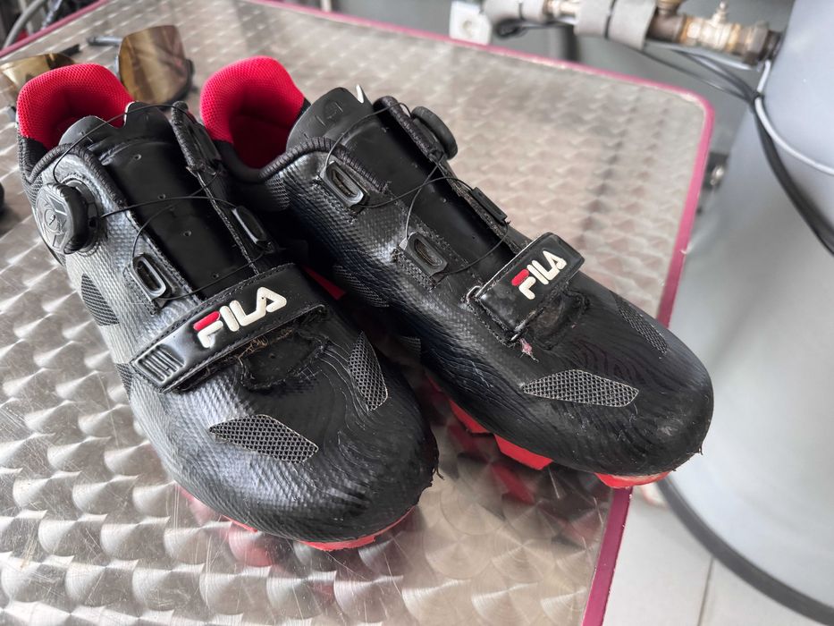 sapatos de BTT com cleats