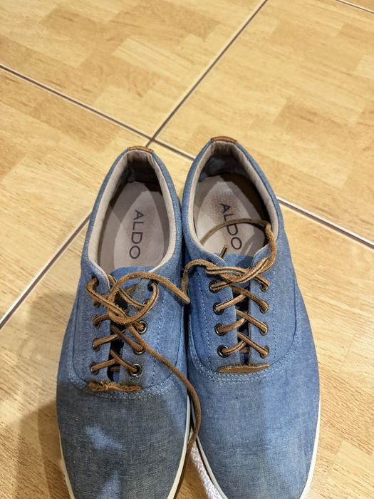 Продам джинсові кеди aldo