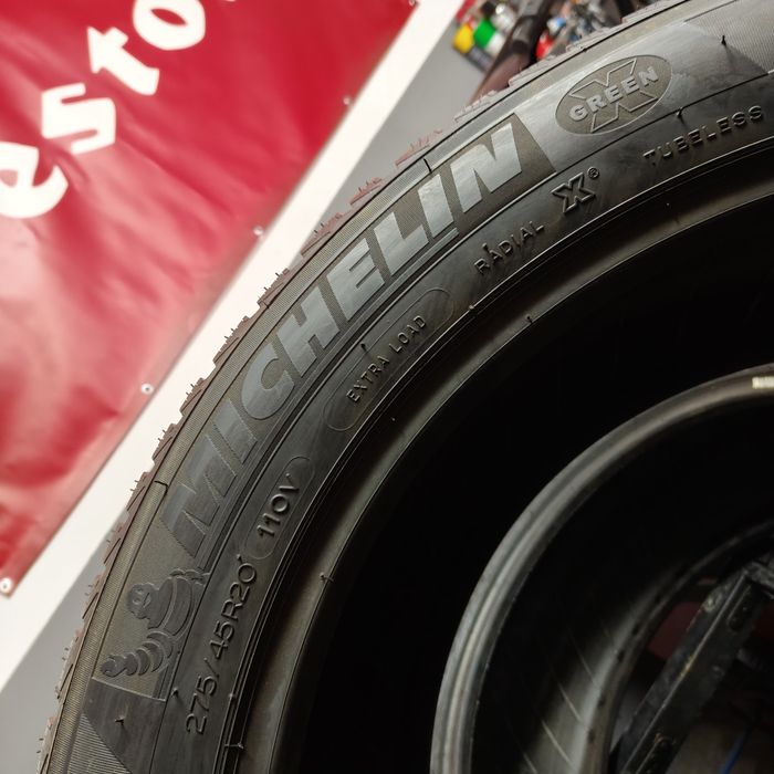 275/45/20 XL Michelin Latitude Zima