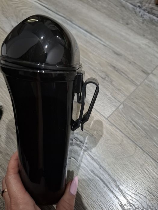 Mini kosz samochodowy.