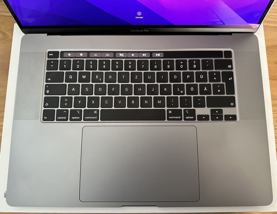 Apple MacBook Pro 16 i9 16GB RAM 1TB Radeon Pro 5500M Cinzento Sideral