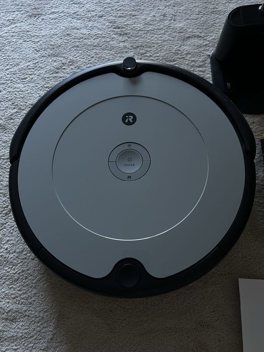 Aspirador iRobot Roomba Série 600