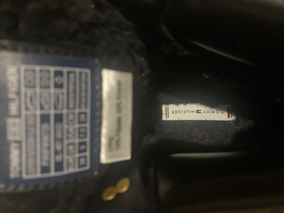 Ботинки Нові Tommy Filfiger 37 р на хутрі