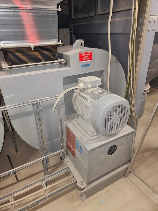 Odciag spawalniczy Plymovent 4metry