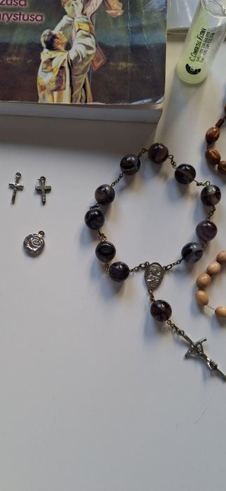 Dewocjonalia - modlitewniki, różańce, bransoleta