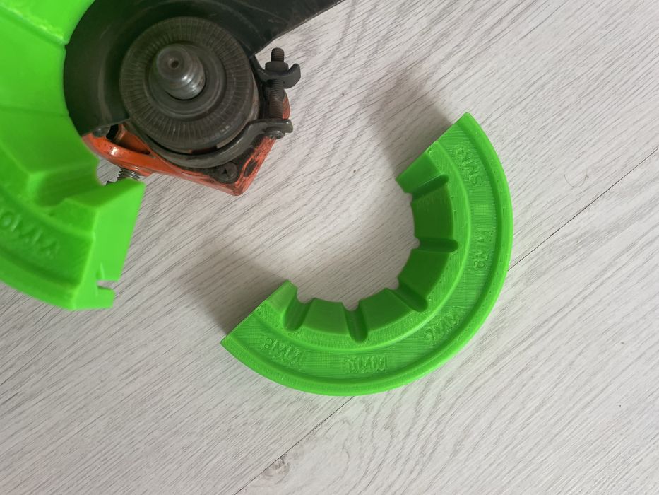 Насадка кондуктор для заточки свердл на болгарку