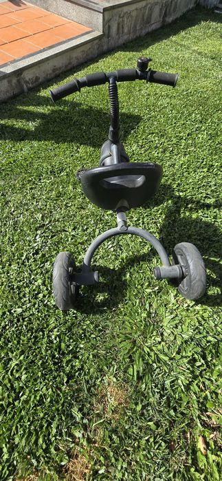 Triciclo de criança