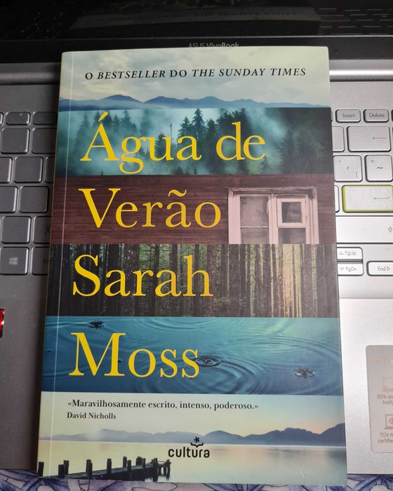 Água de Verão de Sarah Moss