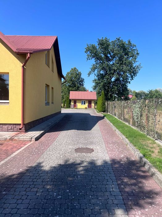 Продаж будинку,с.Твіржа, одразу біля траси Львів-Шегині