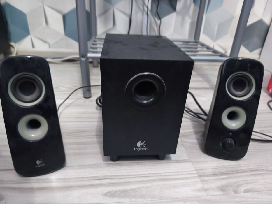 Logitech zestaw 2.1 głośników