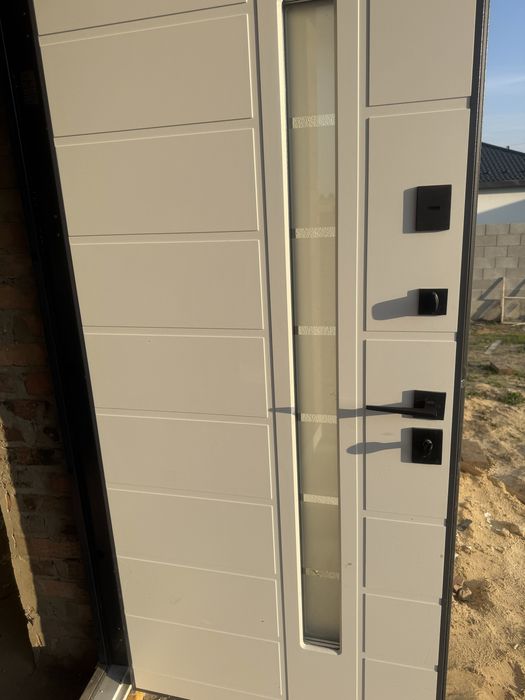 Продам стильну американку з внутрішніми роботами