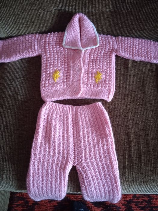 Костюм на дівчинку.
