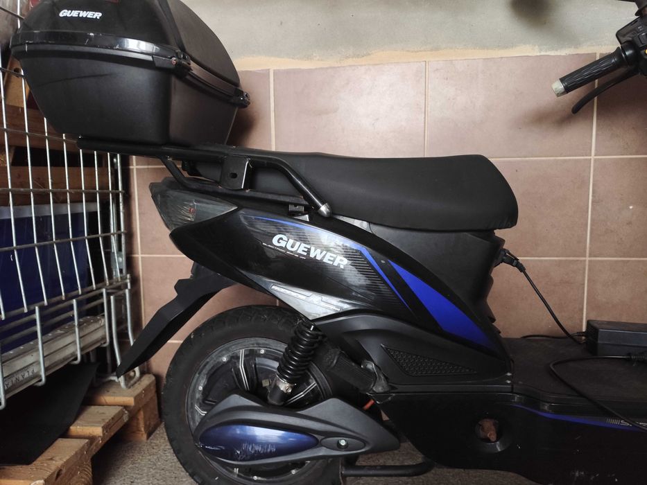 Mota eléctrica moto sem carta scooter vespa