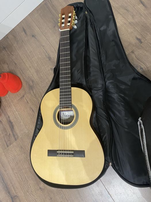 Gitara protege by Còrdoba C1M z pokrowcem