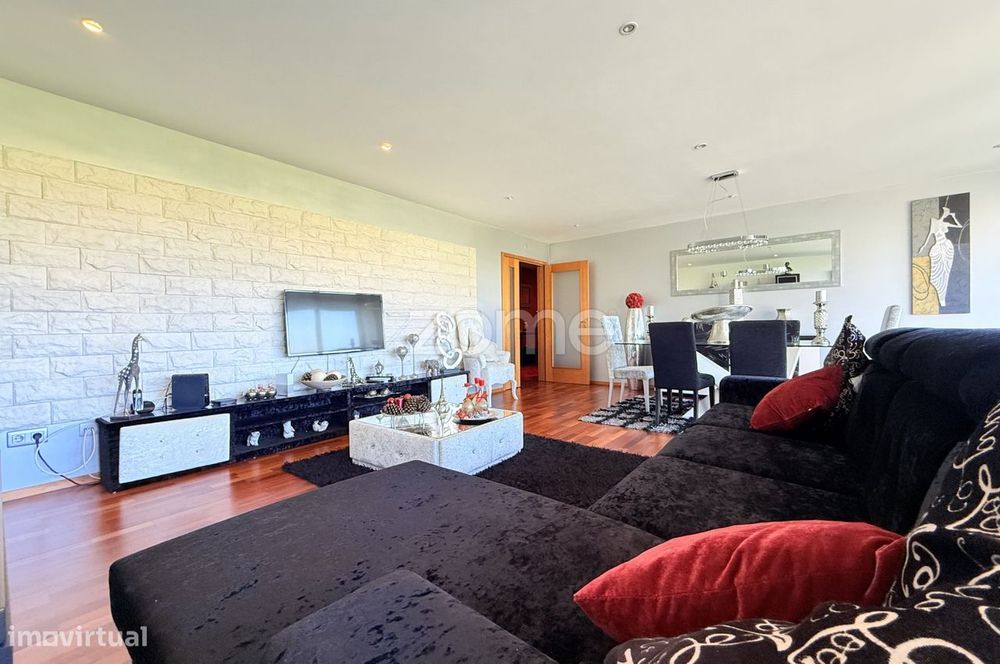 Apartamento T3 em Condomínio Fechado- Vilar do Pinheiro, Vila do Co...