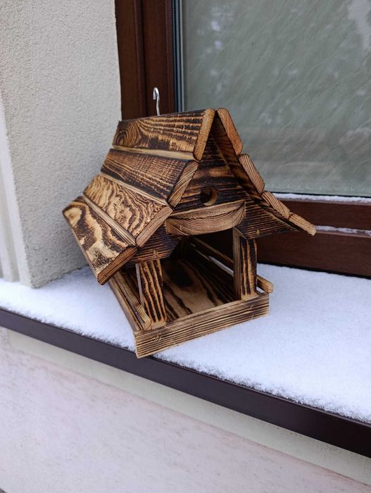 Karmnik dla ptaków opalany