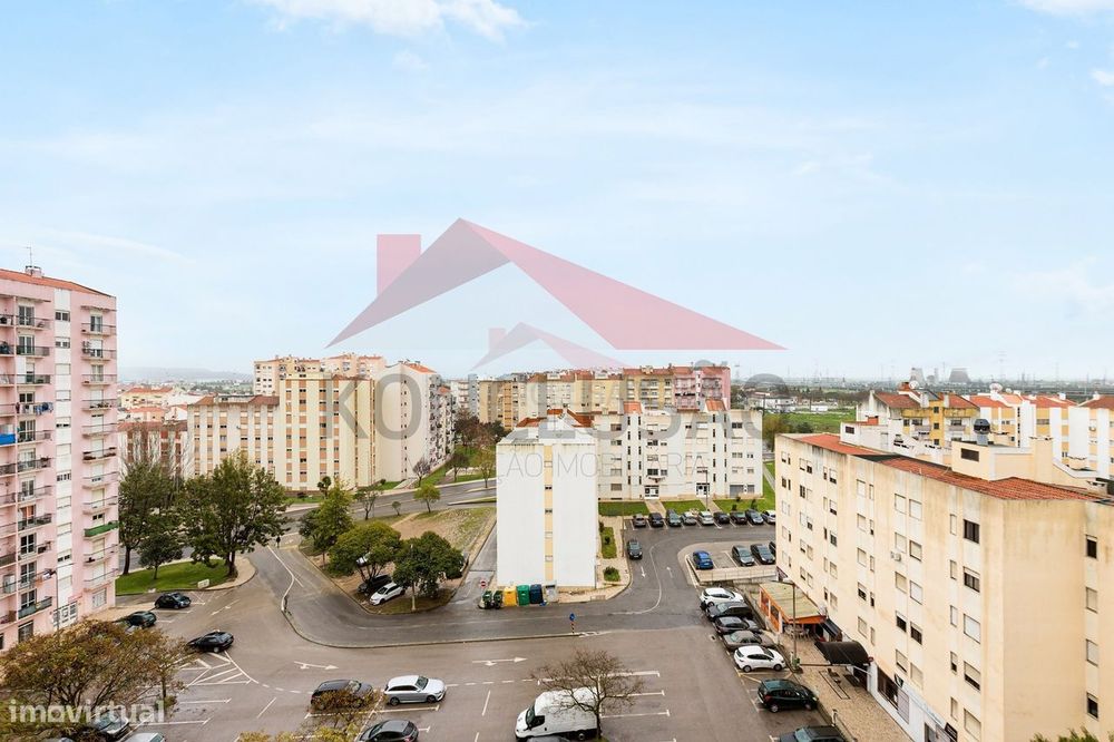 T2 no Carregado, o lugar ideal para o seu lar!