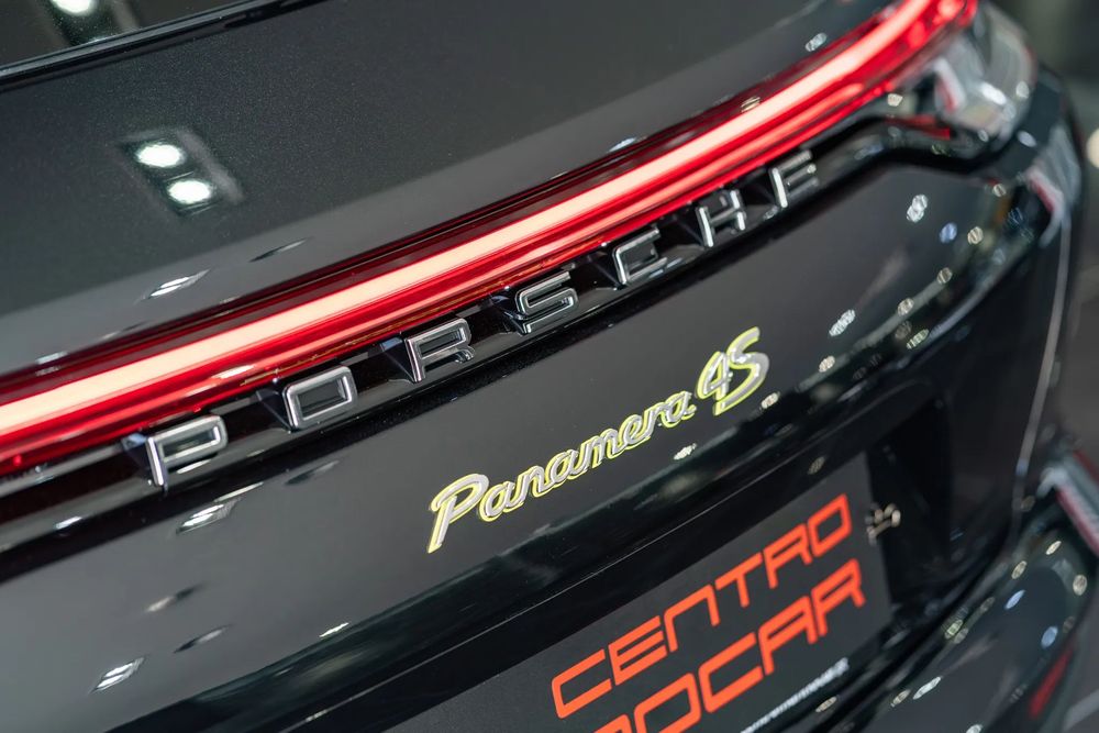 Porsche Panamera Sport Turismo 4S E-Hybrid